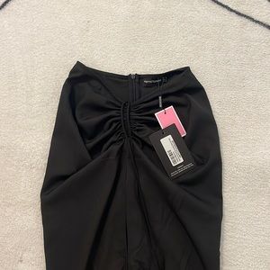 pretty little thing black ruched tie front maxi skirt